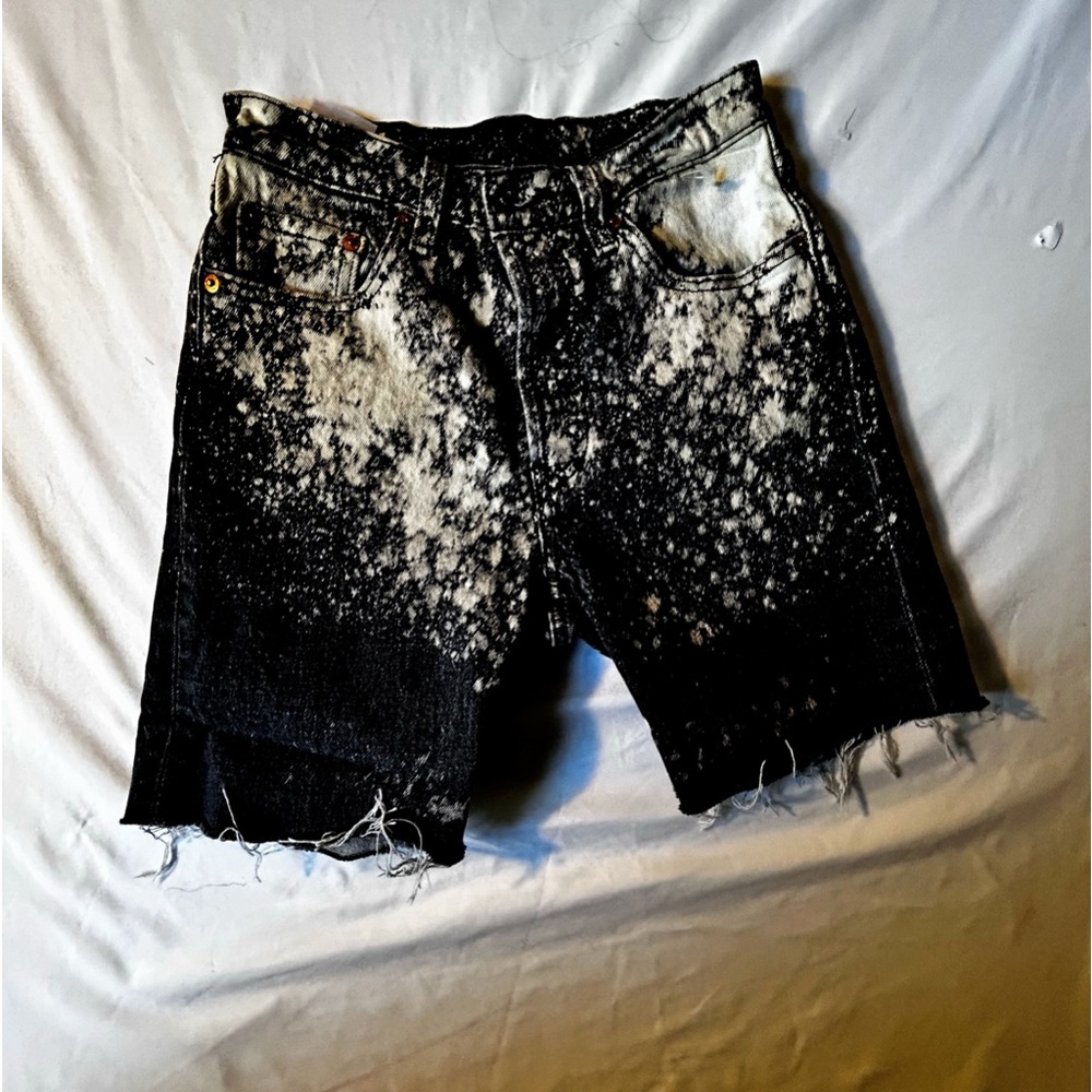 Vintage Levi’s 501 black acid wash cut off shorts size extra small 24 inch waist - Picture 6 of 7